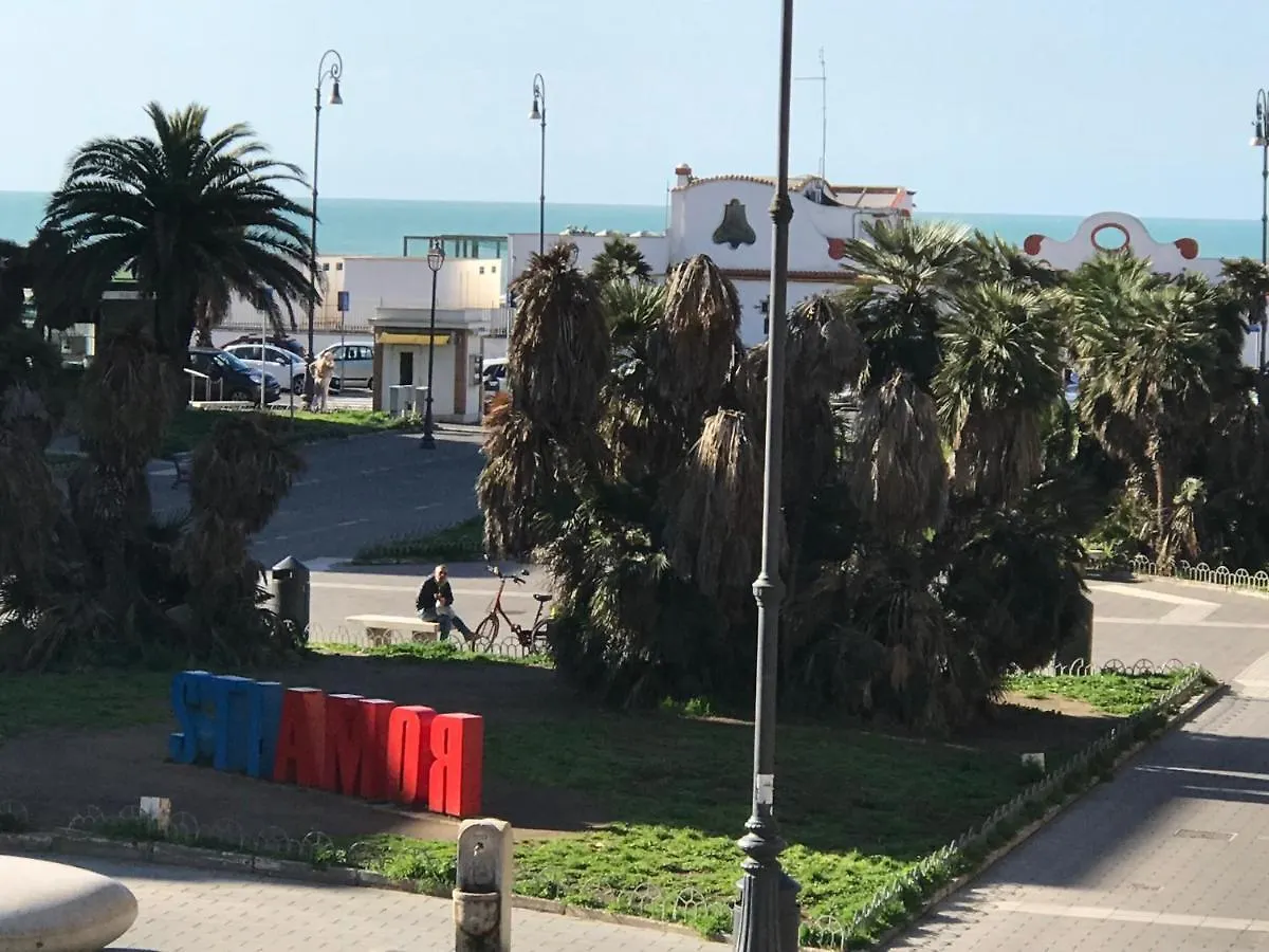 Apartment Appartamento Piazza Anco Marzio Lido di Ostia